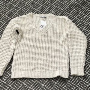 Zara Women Cream Knit V Neck Sweater Top S New
